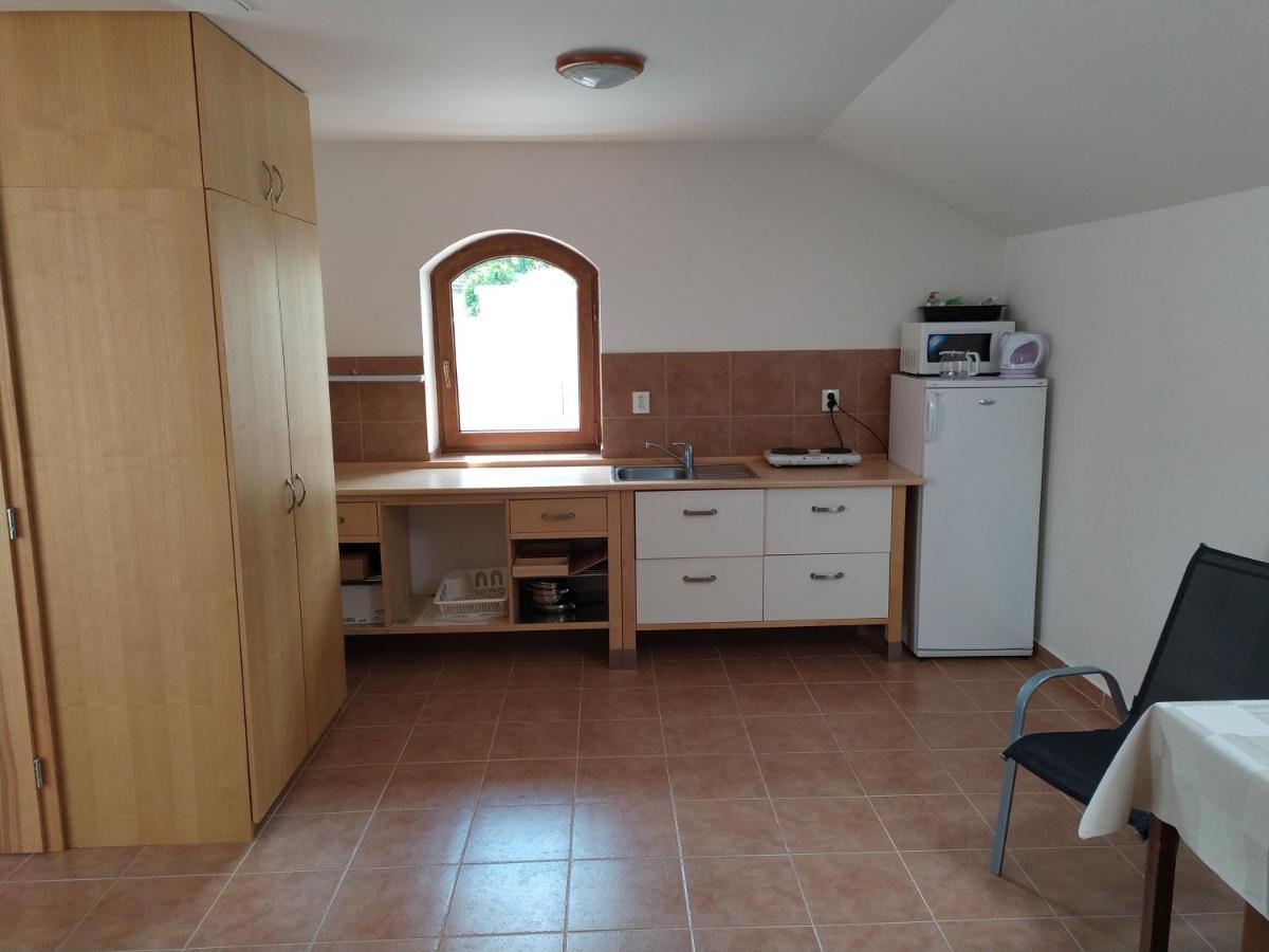 Apartment Koprivovi Němčičky Kültér fotó